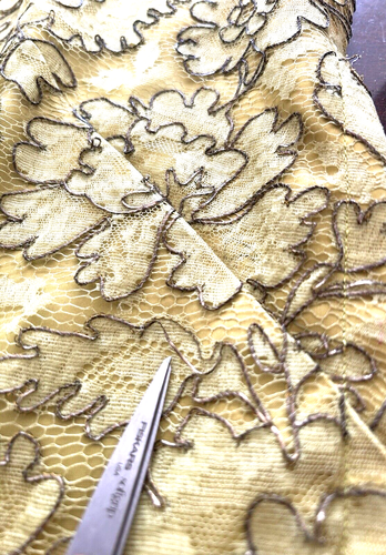 Vintage 50s Lace Blouse Embroidery Sleeveless Zip Taffeta Butter Size Medium - Picture 9 of 10