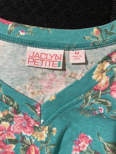 Jaclyn Smith Women's Size M Petite Floral Short Sleeve Top Stretch VINTAGE - Picture 3 of 3