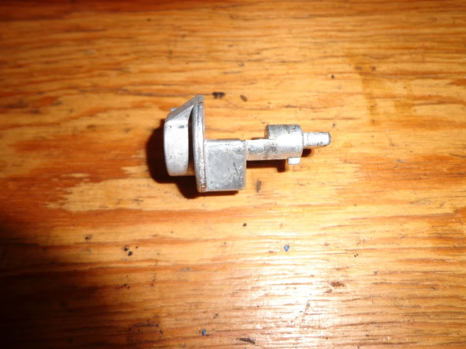 Toyota Supra MK3 1986.5-89 задний переключатель зажигания ключ кулачковый замок ствол - Изображение 4 из 4