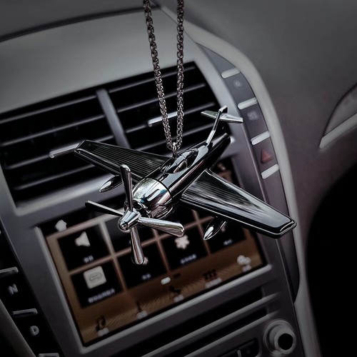 Solar airplane car rearview mirror pendant Creative car decoration - Foto 5 di 11