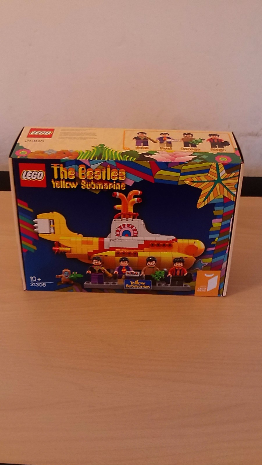 LEGO 21306 THE BEATLES YELLOW SUBMARINE LEGO SET BRAND NEW AND SEALED LEGO 21306 THE BEATLES YELLOW SUBMARINE LEGO SET BRAND NEW AND SEALED