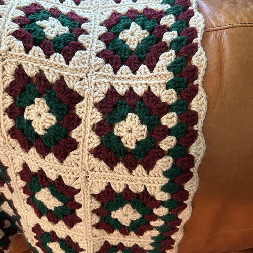Handmade Granny Squares Afghan Throw Hand Crochet 36x48" Cream,Green,Burgundy - Picture 2 of 4