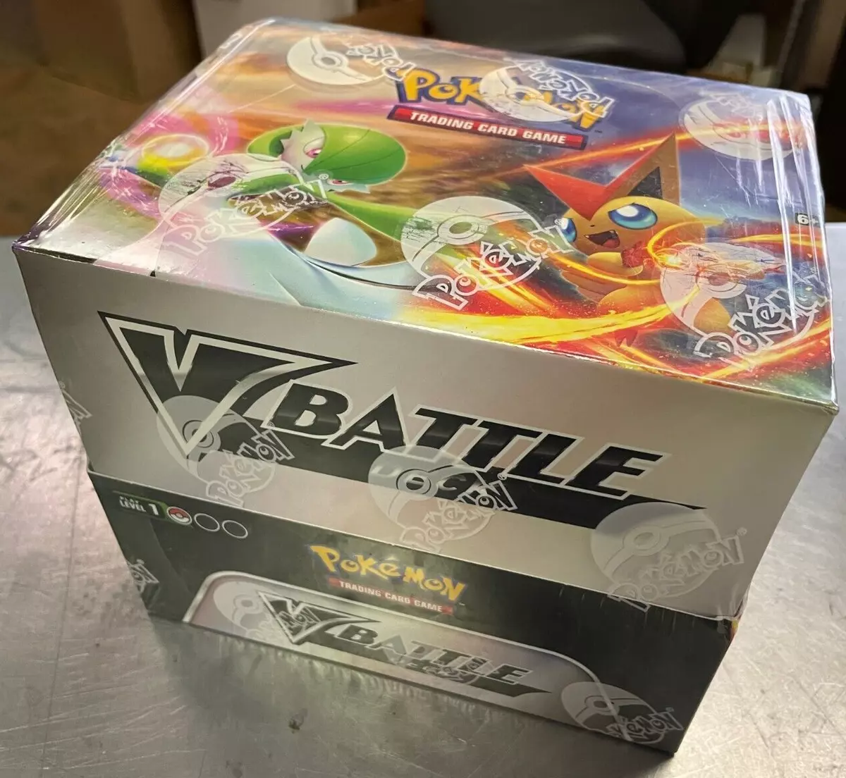  Pokémon TCG: V Battle Decks: Victini Or Gardevoir Box