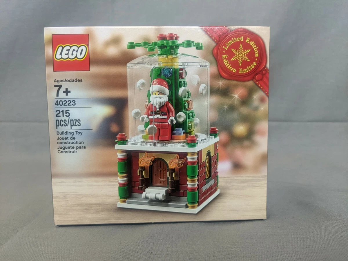 NEW LEGO Snow Globe 40223 Christmas Santa Holiday Exclusive Gift Present