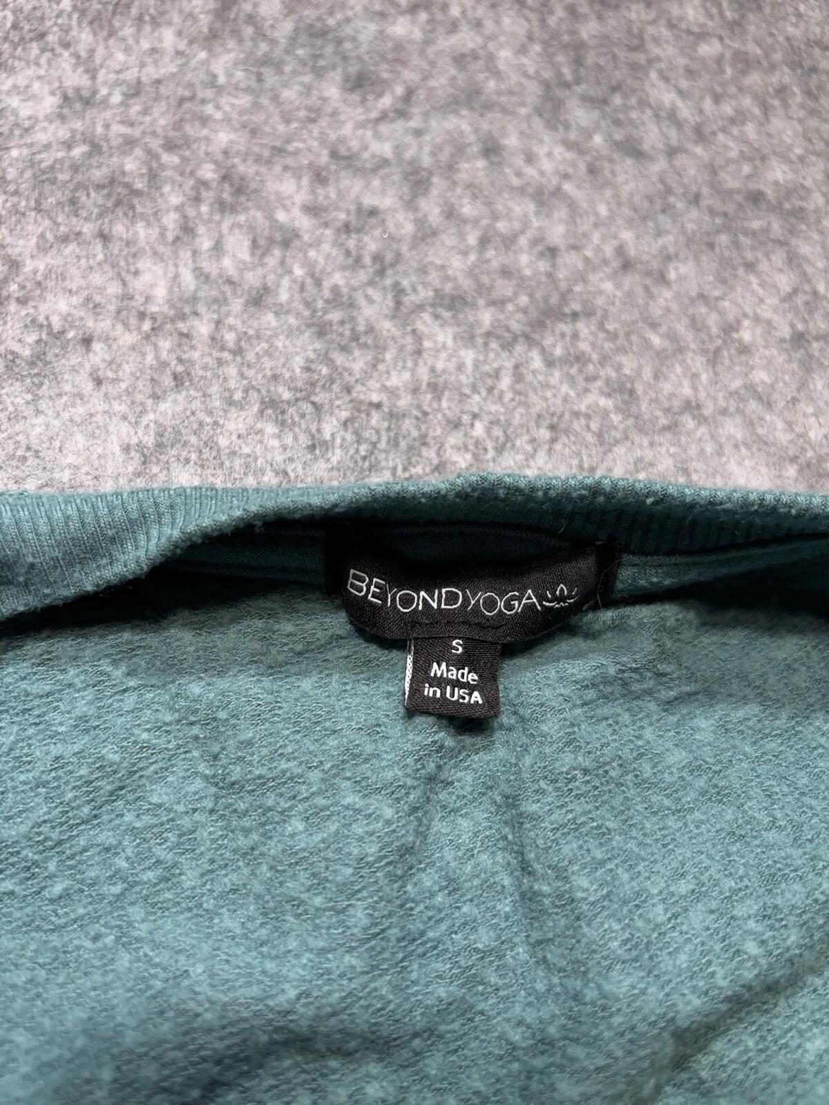 beyond-yoga útulný fleecový sobotní sweater