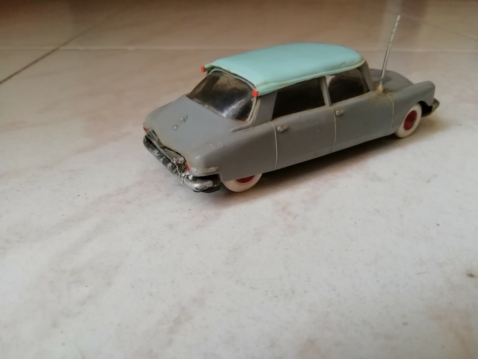 Foto 2 di 3
