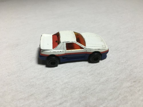 Majorette No.206 White Pontiac Fiero - Picture 3 of 5