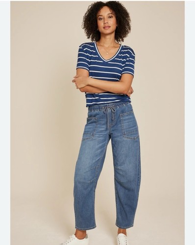Maurice’s womens mid rise pull on drawstring barrel jeans size small