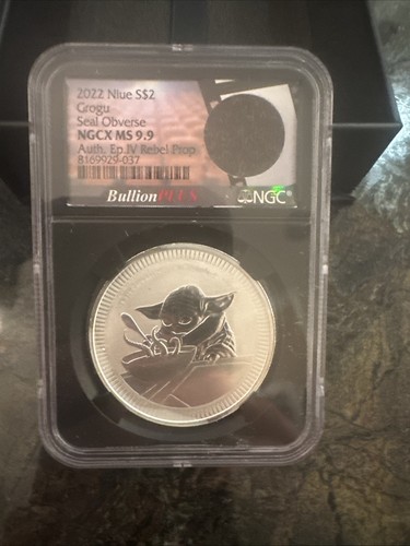 Bullion Plus Star Wars Niue 2022 NGCX MS 9,9 Grogu 1 oz plata con utilería rebelde - Imagen 11 de 13