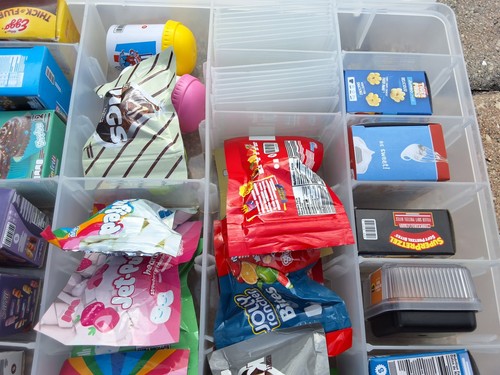 Shopkins casa delle bambole cibo nome marchi giocattoli alimentari ~ lotto di 47 e custodia - Foto 3 di 7