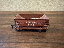 AHM HO Scale Soo Line Ore Car with Extra Weight