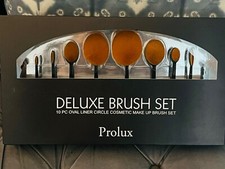 OVAL DELUXE BRUSH SET