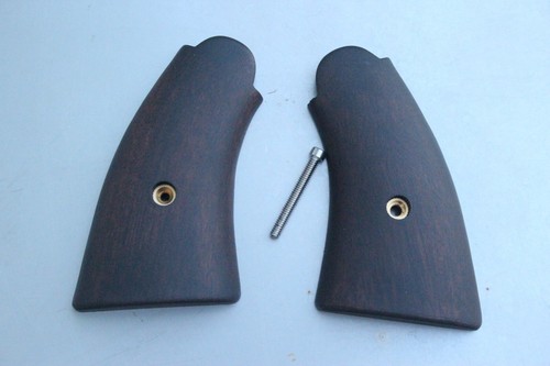 WW II S&W VICTORY MODEL WOOD GRIPS REVOLVER REPRODUCT PRE WAR NICE GIFT - Picture 13 of 24