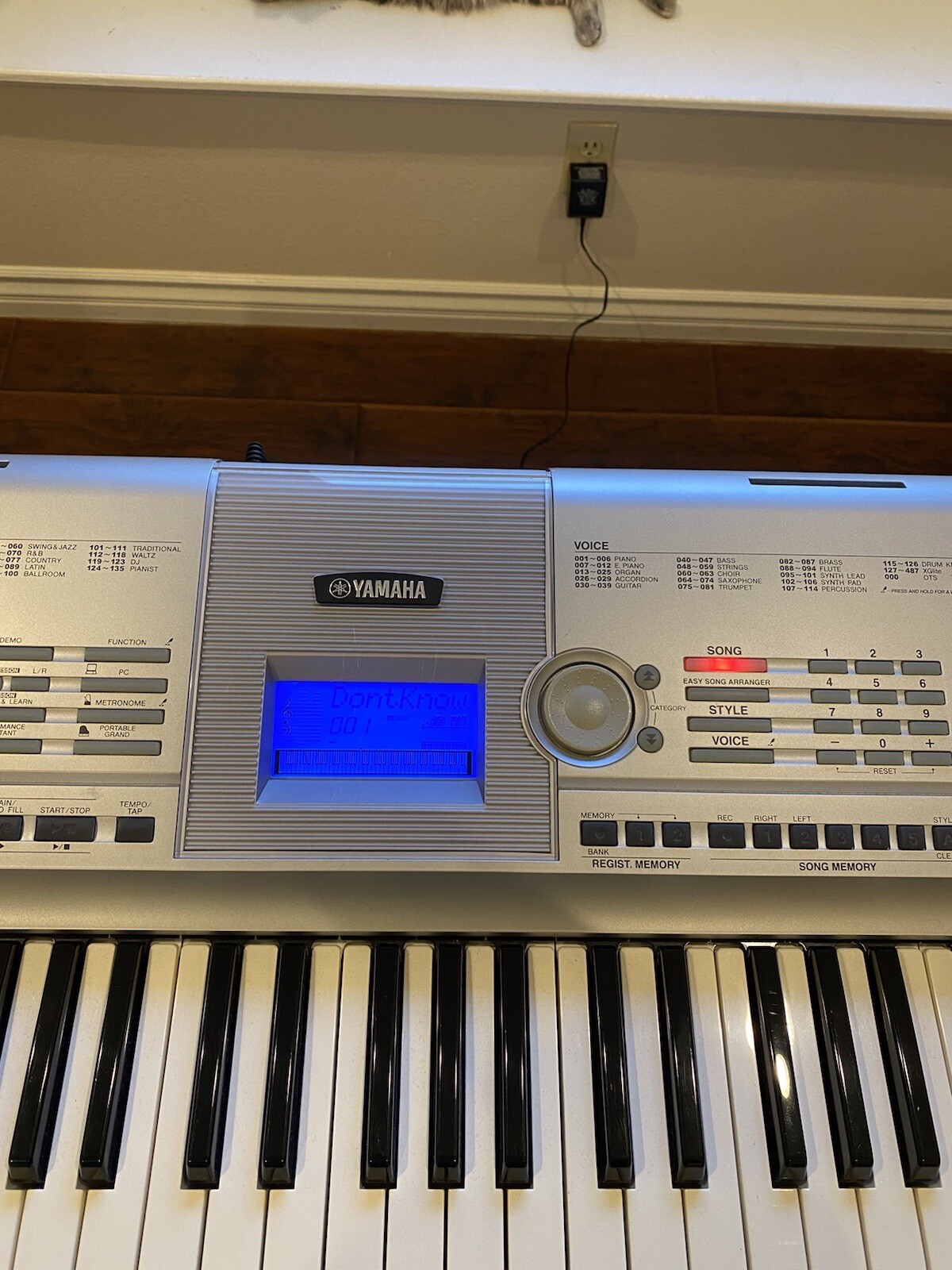 Yamaha 電子ピアノ 61鍵盤　DGX-305 Yamaha 電子ピアノ 61鍵盤 DGX-305 - メルカリ