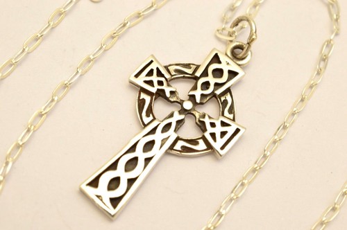 925 Sterling Silver Celtic Cross with Sterling Silver Chain 18"(45 cm), 6 g     - Picture 1 of 11