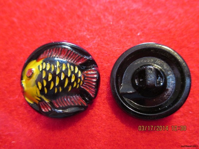 Hand Painted Yellow and Red Fish on Czech Glass Black Button-.839"=21.32mm Hand Painted Yellow and Red Fish on Czech Glass Black Button-.839"=21.32mm