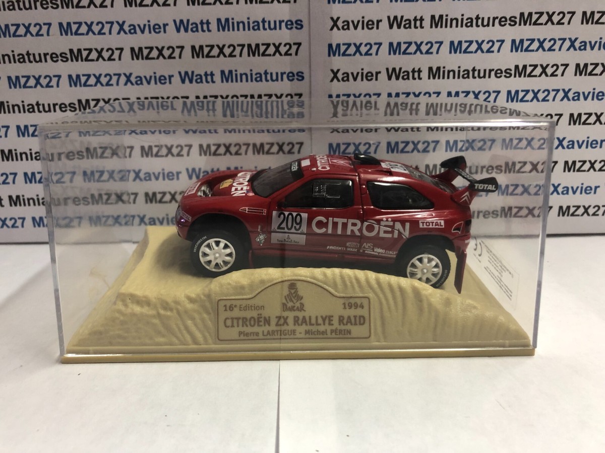 ミニカーショップ ケンボックス トミカギフトセットトミカ25周年