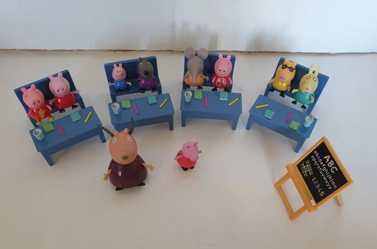 Peppa pig hotsell school toy