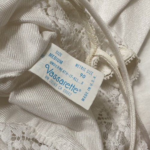 Vtg Vassarette White Nylon Nightgown lace backless spaghetti straps Small  #20 - Picture 10 of 11