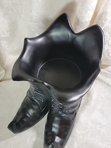 Yankee Candle Witches Boots J/H Batty Boots Large Jar Holder - EUC - Picture 3 of 9