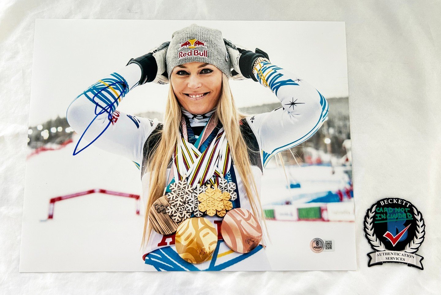 リンゼイ・ボン直筆サイン入り超 特大写真…Lindsey Vonn Signed Autograph VONN Lindsey - All-Autographes.com