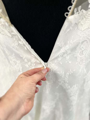 Brautkleid Gr46 XXXL Neu Ärmel Standesamt Hochzeitskleid Schleppe Spitze Sexy - Bild 19 von 20