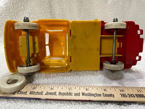 Vintage Ford Marx Plastic Flip Hood Red & Yellow Tow Truck - Picture 8 of 8