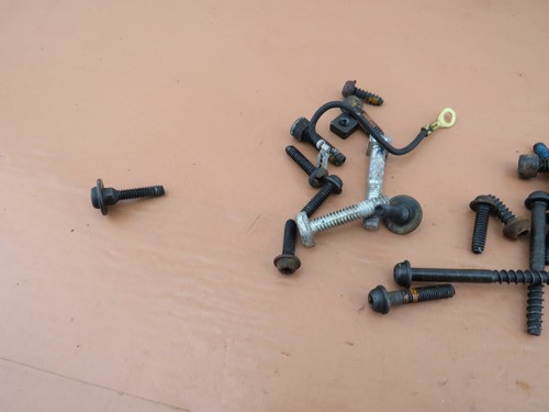 Craftsman Weedwacker 15"/20cc Freischneider OEM verschiedene Hardware - Bild 2 von 5