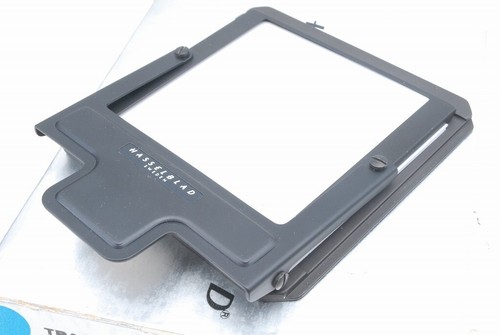 Mint Hasselblad Automatic Bellows Extension w/Lens Shade , Transparency *HE26 - Picture 3 of 13