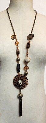 Vintage Gestempelt Chico '' GOLD Ton Brown Reifen Quaste Form Anhänger 32 '' Kette