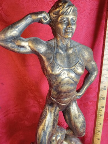 Bronze Bodybuilder GOLD TONE MUSCLE WOMAN Statue 1989 Vintage HELL SEXY! - Picture 4 of 14