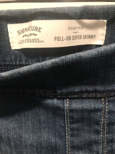 Signature by Levi Strauss Jeans Womens 28M Totally Shaping Pull On Super Skinny - Picture 12 of 15