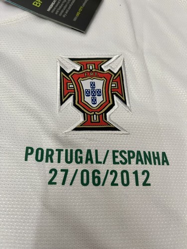 Portugal Ronaldo 2012 Soccer  Away Jersey Men Size Large - Picture 3 of 3