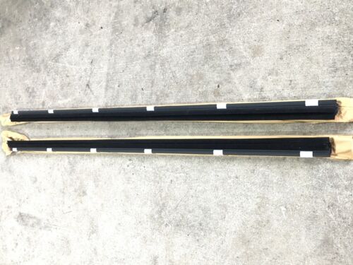 MAZDA RX7 SERIES 4 5 S4 S5 COUPE OUTER METAL WEATHER STRIPS L+R NEW GENUINE NOS - Foto 2 di 9
