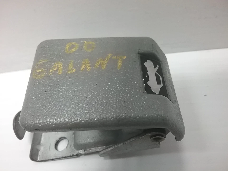 1999-2003 Mitsubishi Galant передний капот открытый ручка переключатель (серый цвет) - Изображение 2 из 4