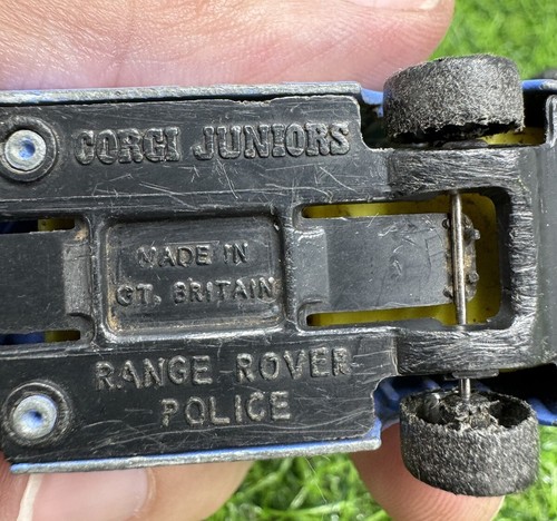 Corgi Juniors Range Rover Police Coastguard No.42 & Rough Terrain Truck No. 13 - Picture 15 of 16