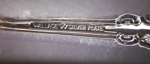 Wallace Silver Plate Baroque Sugar Tongs Vintage Serving Tongs 4.5 " - Picture 4 of 4