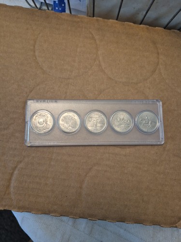Original 1999 First 5 State Quarters Mint USA Philadelphia Sealed In Case - Bild 1 von 9
