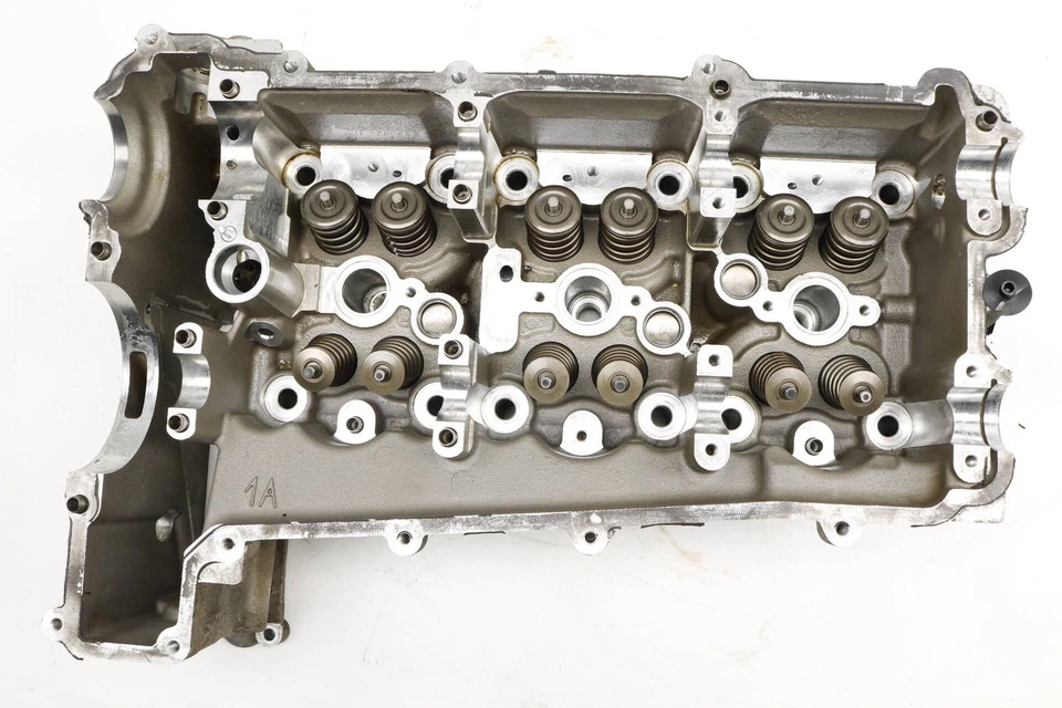 Porsche Boxster 2005-2008 2,7 L - culata derecha motor 2,7 L 98710491500 Foto 3 de 4