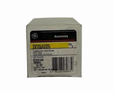 NIB GENERAL ELECTRIC CR104PXG22 TRANSFORMER LAMP SOCKET W/LAMP 120V