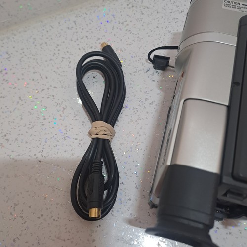 Sony Handycam CCD-TRV218E Camcorder Hi8 Tape 560x Night Vision Camera + Charger - Picture 18 of 21