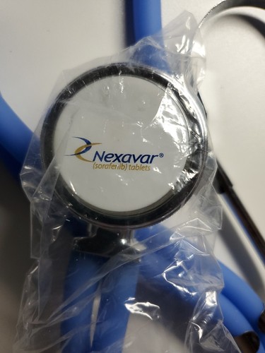 Estetoscopio promocional convertible de 5 vías Nexavar - Nuevo - Imagen 3 de 9