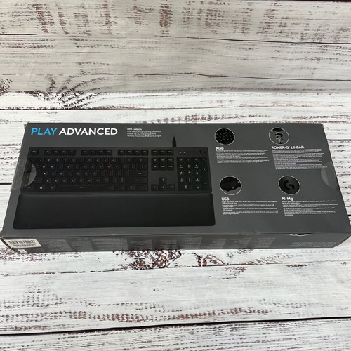 Logitech Black G513 Carbon RGB Mechanical Wired Gaming Keyboard LIGHT USE - Picture 4 of 17