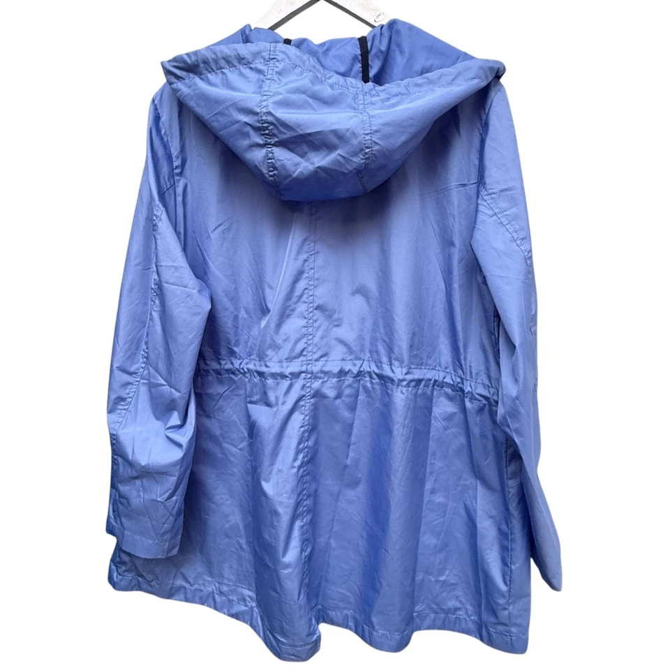 Jaqueta corta-vento Susan Graver plus size 1X roxa leve Anorak embalável com capuz - Imagem 4 de 4