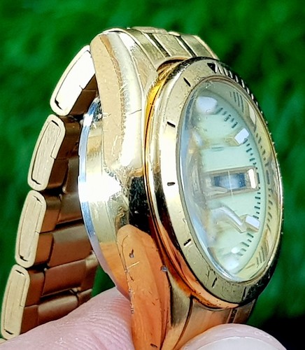 Seiko 5 Quartz Day Date Dial 21 Jewels China Made Waman Wrist WATCH - Picture 17 of 21