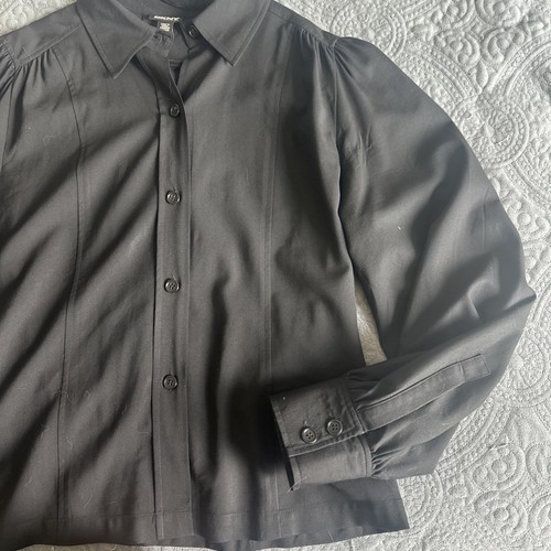Damen DKNY Plissee Button Down Shirt.. Langarm Schwarz.. Größe 14 - Bild 4 von 8