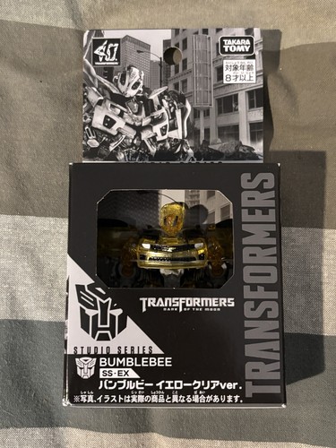 Transformers Takara Tomy Studio Series SS-EX Bumblebee Exclusive - Picture 3 of 4