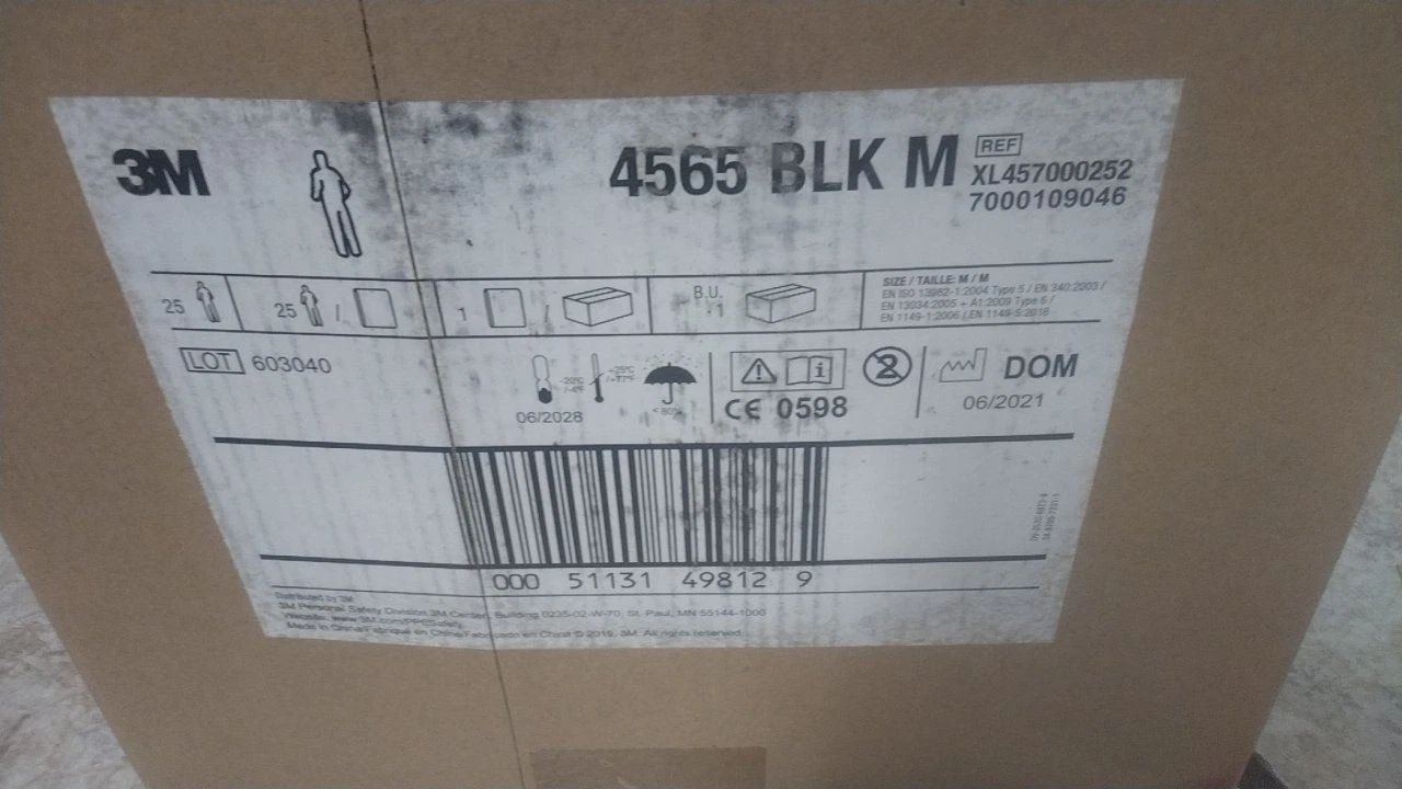 3M 4565-BLK-M 25 Pk Size M Non-Porous Film Laminate Disposable Coveralls - product detail image 2