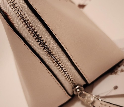 Estuche de cosméticos Coach X Peanuts Snoopy, cuero de becerro blanco edición limitada-F65208 - Imagen 10 de 13