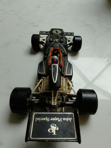 Corgi Toys1/18th John Player Special Lotus Formula 1 Grand Prix Racing Car - Picture 4 of 6